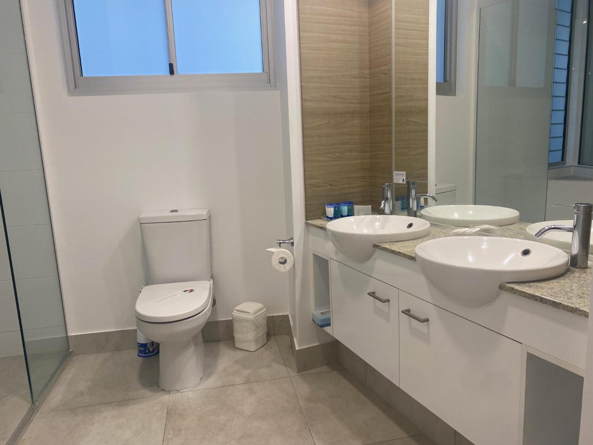 Waves Maroochy River 4*