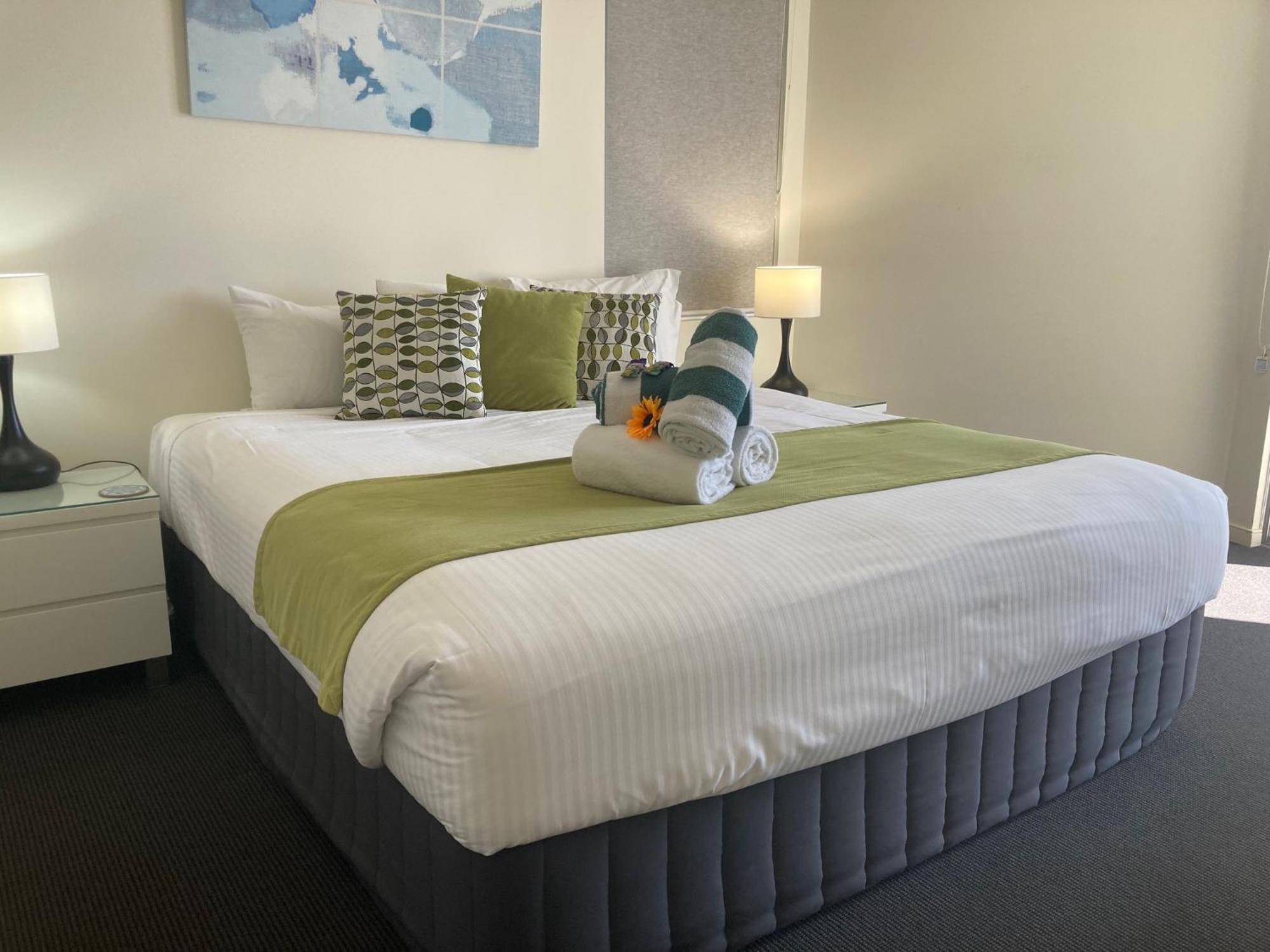 Aparthotel Waves Maroochy River 4*